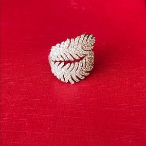 Silver Leaf Design Ring Rheinestone new size 6